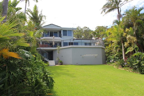 Zaffiro Beach House - Accommodation Nelson Bay 0