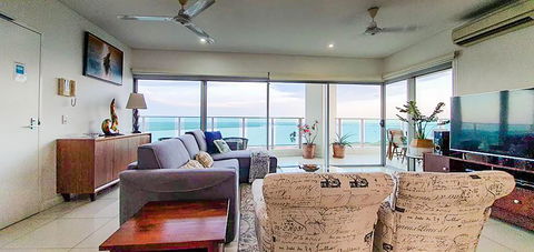 ZEN BY THE WATER - Darwin Premier Retreat - Accommodation Nelson Bay 3