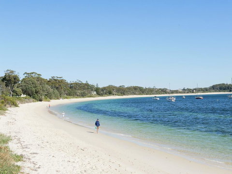 Zenith Studio, Unit 4/10 Messines Street - Accommodation Nelson Bay 0