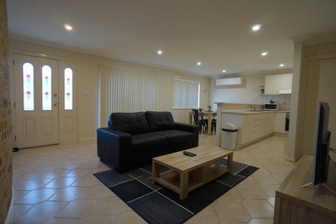 Zig Zag Motel - Nelsons Bay Accommodation 1