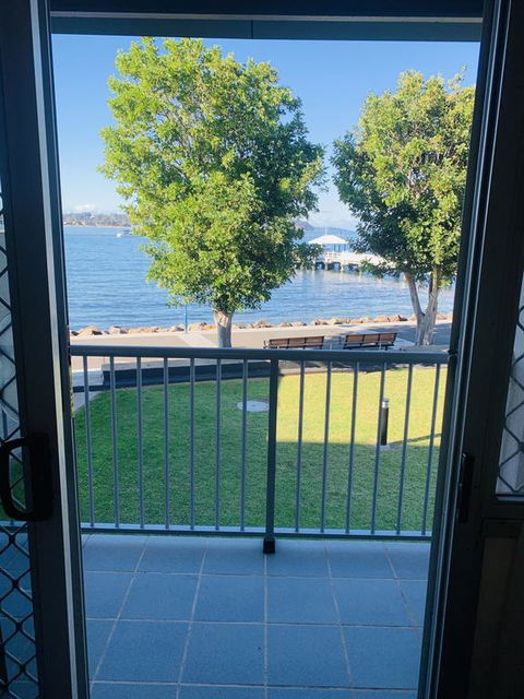 Zorba Waterfront Motel - Accommodation Nelson Bay 3