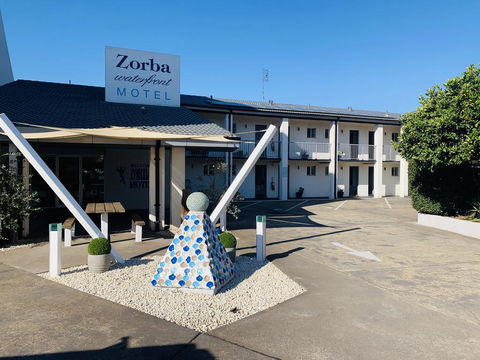 Zorba Waterfront Motel - Accommodation Nelson Bay 0