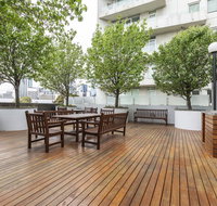 of SouthbankLight filled apartmentHUGE private terrace with city viewsParkingPoolGymWiFi - Accommodation Nelson Bay