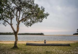 Currimundi Beach House - 1min To Currimundi Lake & Beach - Accommodation Nelson Bay 3