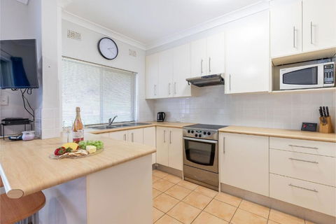 Adriana 4 Open Plan Living With Backyard - Accommodation Nelson Bay 1