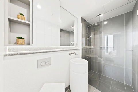 A 3BR Apt Next To Melbourne Central FREE Parking - Accommodation Nelson Bay 3