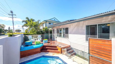 A Beachside Beauty With Pool - Accommodation Nelson Bay 1