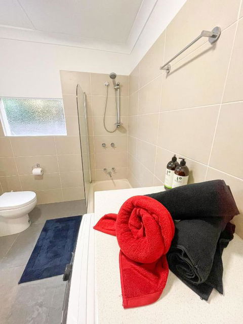 A Beautiful Terrace House With Parking & Courtyard - Accommodation Nelson Bay 1