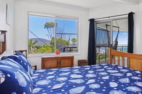 A BIGGER Slice Of Paradise - Accommodation Nelson Bay 4