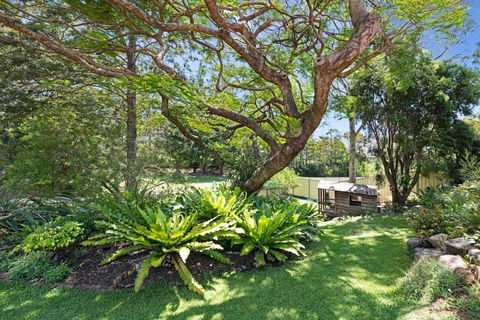 A Charming Queenslander - Accommodation Nelson Bay 1
