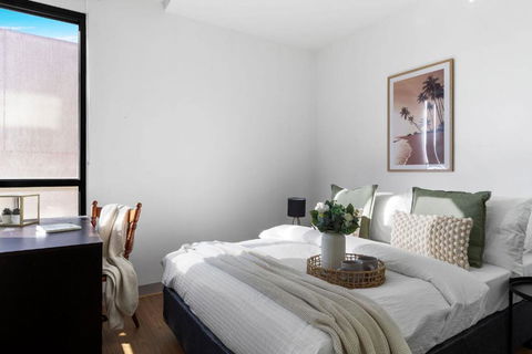 A Chic 2BR Apt Near Melbourne Uni FREE Parking - Accommodation Nelson Bay 1
