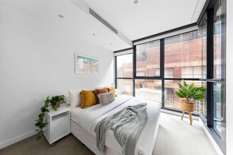 A Chic & Comfy 2BR Apt Near Federation Square - Accommodation Nelson Bay 0