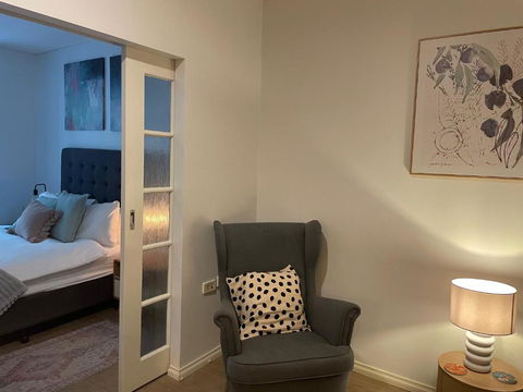 A City Oasis - Full Apartment With Balcony - Accommodation Nelson Bay 2