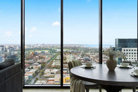 A Cozy 2BR Apt With Panoramic Views FREE Parking - Accommodation Nelson Bay 0