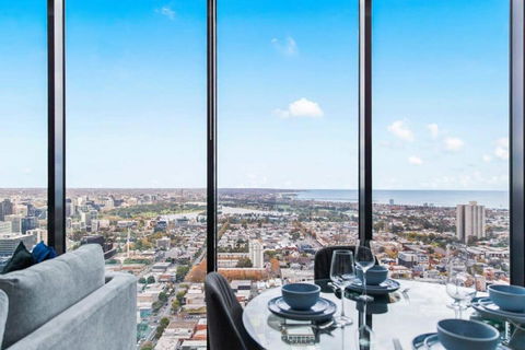 A Lux 2BR Apt With Panoramic Views, FREE Parking - Accommodation Nelson Bay 4