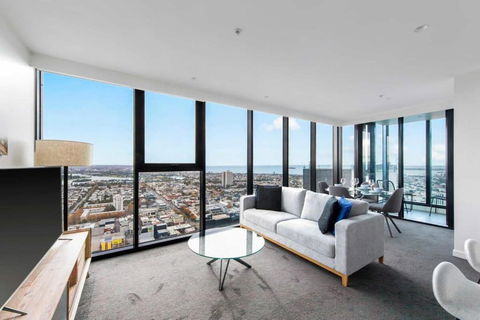 A Lux 2BR Apt With Panoramic Views, FREE Parking - Accommodation Nelson Bay 0