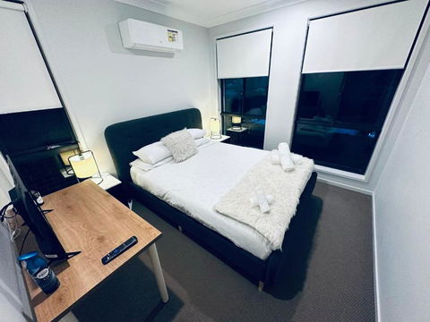 A Private Ensuite With AC And TV - Accommodation Nelson Bay 4
