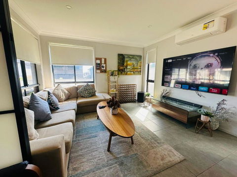 A Private Ensuite With AC And TV - Accommodation Nelson Bay 1