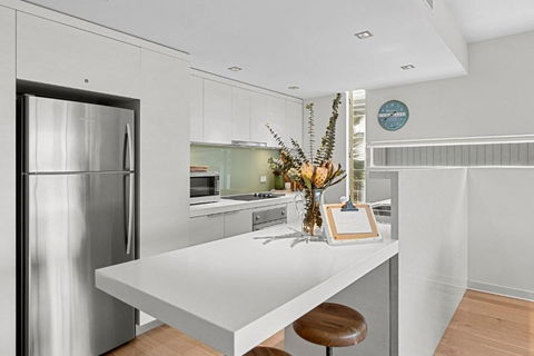 A Touch Of Class - Accommodation Nelson Bay 4