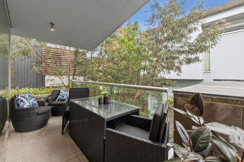 A Touch Of Class - Accommodation Nelson Bay 0