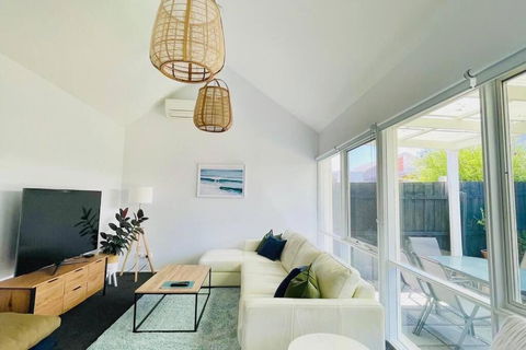 A Wave From It All - Accommodation Nelson Bay 3