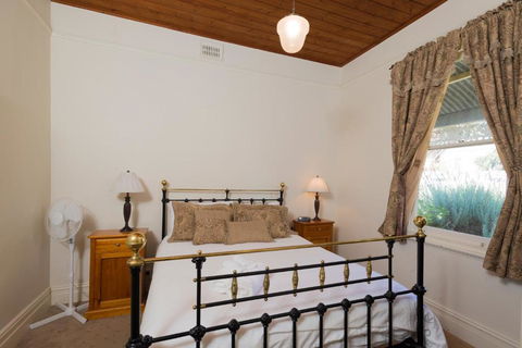 Abaleen House - Accommodation Nelson Bay 1