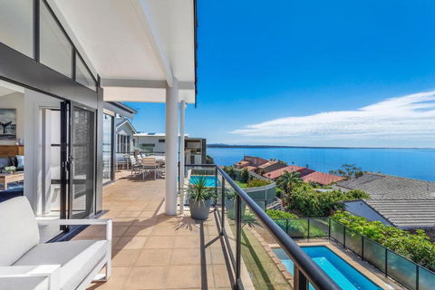 Above And Beyond - Beautiful Home With Heated Pool And Views - Accommodation Nelson Bay 1