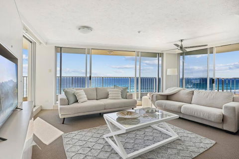 Absolute Beachfront Apartment - Accommodation Nelson Bay 2