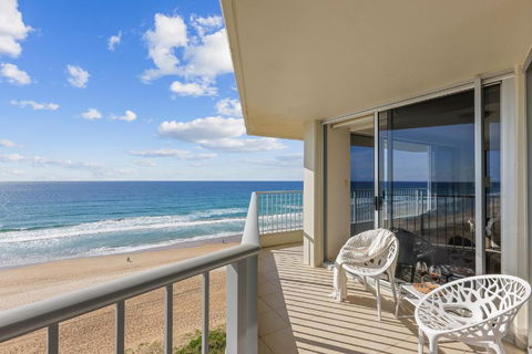 Absolute Beachfront Apartment - Accommodation Nelson Bay 1