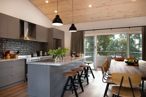 Acacia House - Accommodation Nelson Bay 2