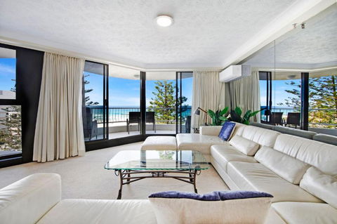 Acapulco Luxury 2 Bedroom Apartment - CoastHM - Accommodation Nelson Bay 1