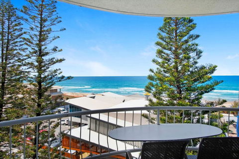 Acapulco Luxury 2 Bedroom Apartment - CoastHM - Accommodation Nelson Bay 3