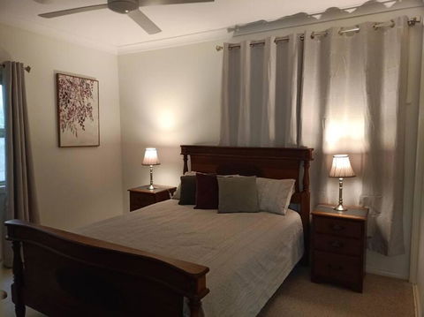 Adorable Private 2 Bedroom Guest Suite + Pool - Accommodation Nelson Bay 3