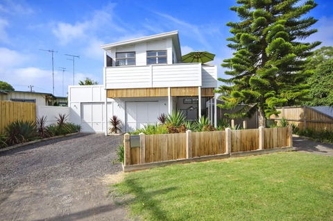 Adrift At Ocean Grove - Accommodation Nelson Bay 0