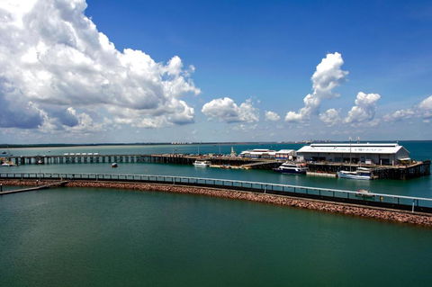 Absolute Waterfront - Tropical Aurora Top Floor Over The Water - Accommodation Nelson Bay 1