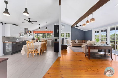 Aircabin - Fountaindale - 4 Beds Spacious House - Accommodation Nelson Bay 4