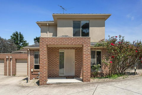 Airport West Stunner By Ready Set Stay - Accommodation Nelson Bay 0