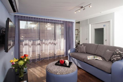 Albany Waves - Accommodation Nelson Bay 3