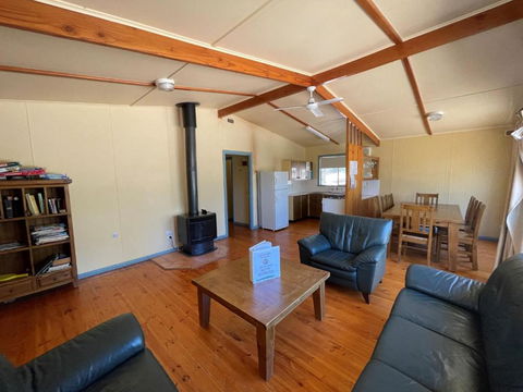 Alligator Lodge - Mount Remarkable National Park - Accommodation Nelson Bay 2