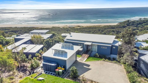 Allure - Accommodation Nelson Bay 1