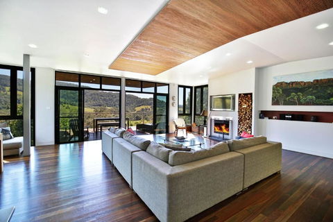 Alluvium - City Luxury In The Country - Accommodation Nelson Bay 1