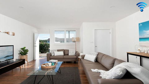 Aloha Beach House - Accommodation Nelson Bay 0