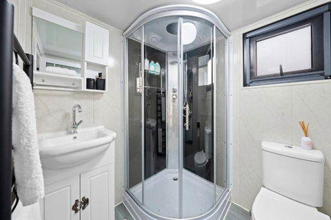 Alpine Creek House And Cabin - Accommodation Nelson Bay 3