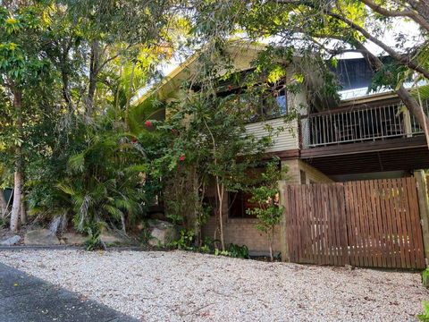 Amaroo - Bring Your Own Linen - Accommodation Nelson Bay 0