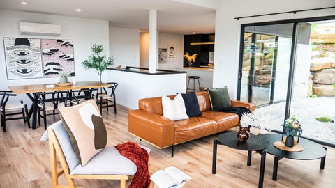 Amazing View Architech Home 8Minutes To Hobart CBD - Accommodation Nelson Bay 0