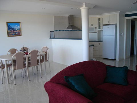 Ambience Apartments Apartment 2 - Accommodation Nelson Bay 4