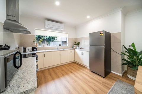 Ambrosia - Designer 3BR WiFi - Accommodation Nelson Bay 3