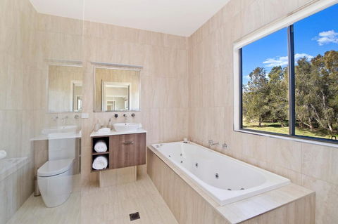 Ana Mandara Luxury Retreat - Accommodation Nelson Bay 4