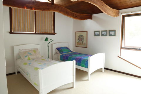 Anagama House & Studio - Accommodation Nelson Bay 2