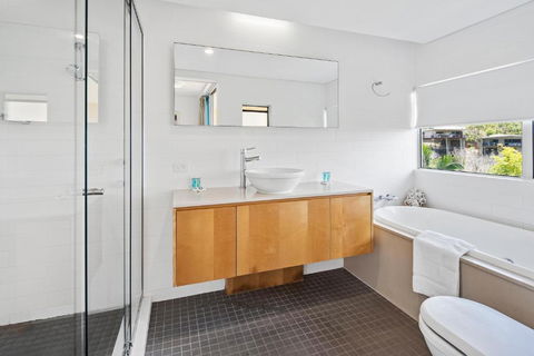 Airlie Beach Townhouse - Accommodation Nelson Bay 2